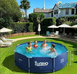 New Pool Sunrio In good condition PICK UP ONLY
