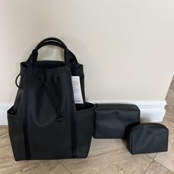 Lululemon Backpack & Matching Pouch Set 