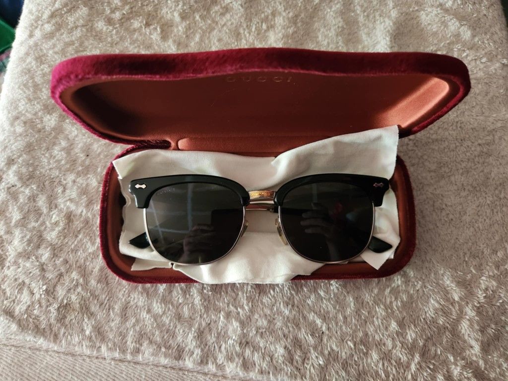 Gucci sunglasses in good condition 