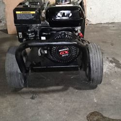 honda  Gas Pressure Washer GX200 Engine With Landa 3000 PSI Pump 3.0 GPM Pressure Hose And Nozzle Included In Excellent Condition 