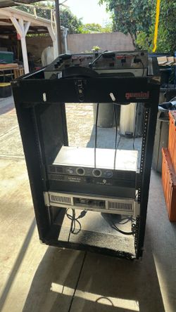 DJ box mixture and 2 A normally use one amp is good other amp half at works mixer half at works no use for it anymore. Good price make an offer. DJ bo