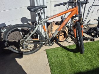 Trek 4300 Mountain bike