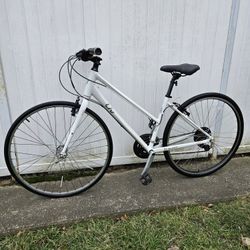 Liv ALIGHT 3 Hybrid Bike 