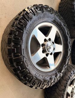 Chevy OEM Wheels + Nitto Trail Grappler M/T 37x12.50R20LT