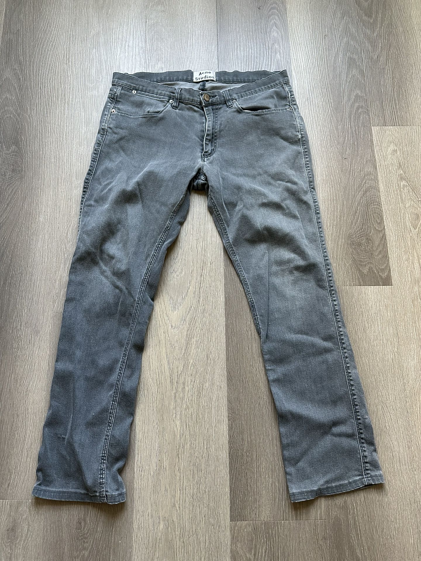 blæk princip Tilbagetrækning Acne Studios Skinny Jeans 33/32 for Sale in Austin, TX - OfferUp