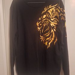 Longsleeve Black Shirt with Lion Print