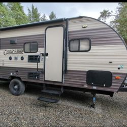 2018 Forest River Cherokee Cascade 