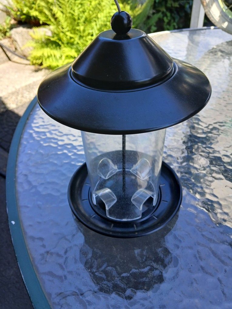 Bird Feeder $5
