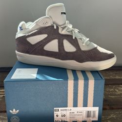 Adidas Bad bunny 1.0 Size 9