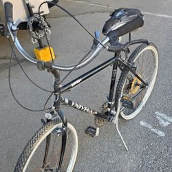 Univega Roveres Mountain Bike 26" 