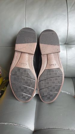 Black dress shoes