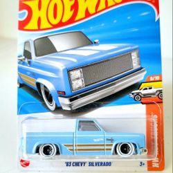 Hot Wheels 2025 '83 Chevy Silverado Light Blue