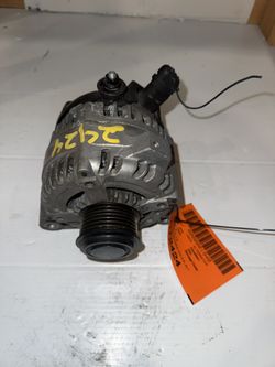 2018-2023 GENESIS G70 2.0L ALTERNATOR 150A DENSO 37300-2CTA0 OEM