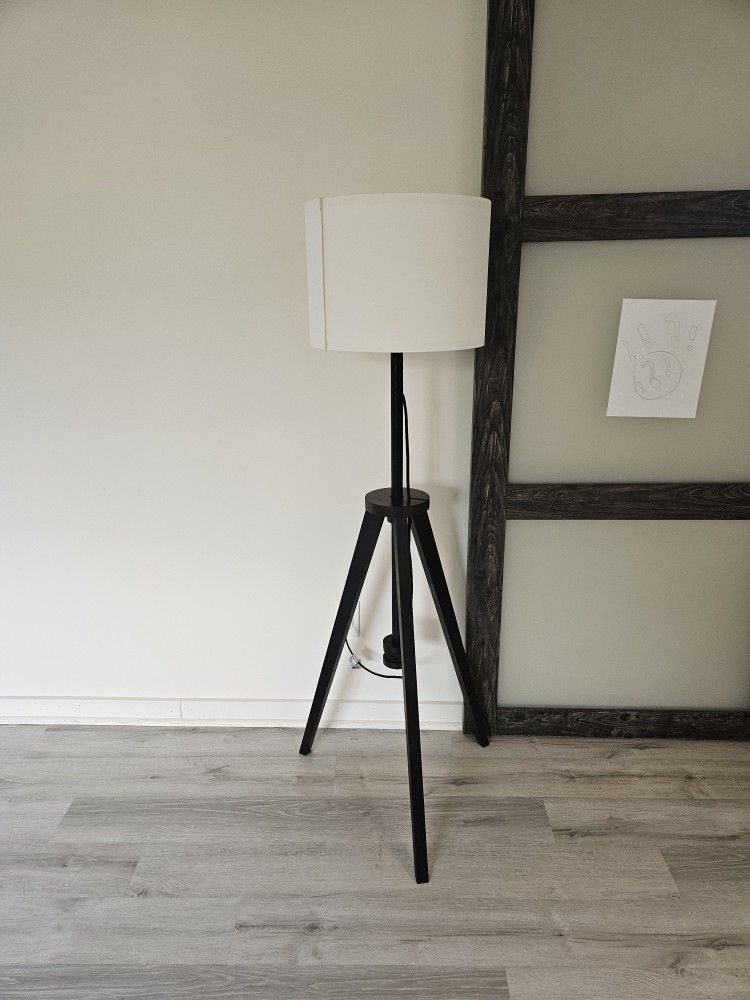 Floor Lamp LAUTERS