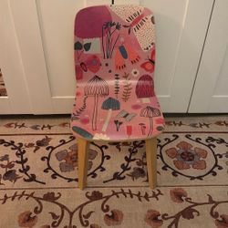 Tara Lilly Backyard Tamsin Pink Kids Chair 