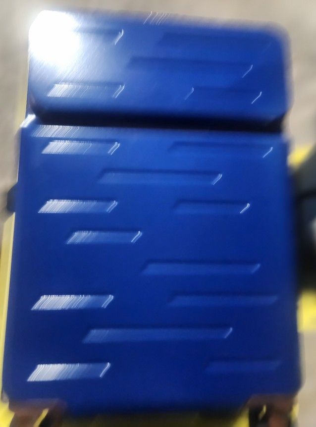 20in Carry On Suite Case With Mini Case