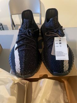 Yeezy 350 Oreos size 10.5