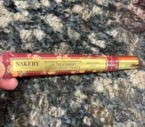 NEW NAKERY BEAUTY PLUMPING + LINE SMOOTHING LIP TREATMENT IN BIRTHDAY SUIT $7!!