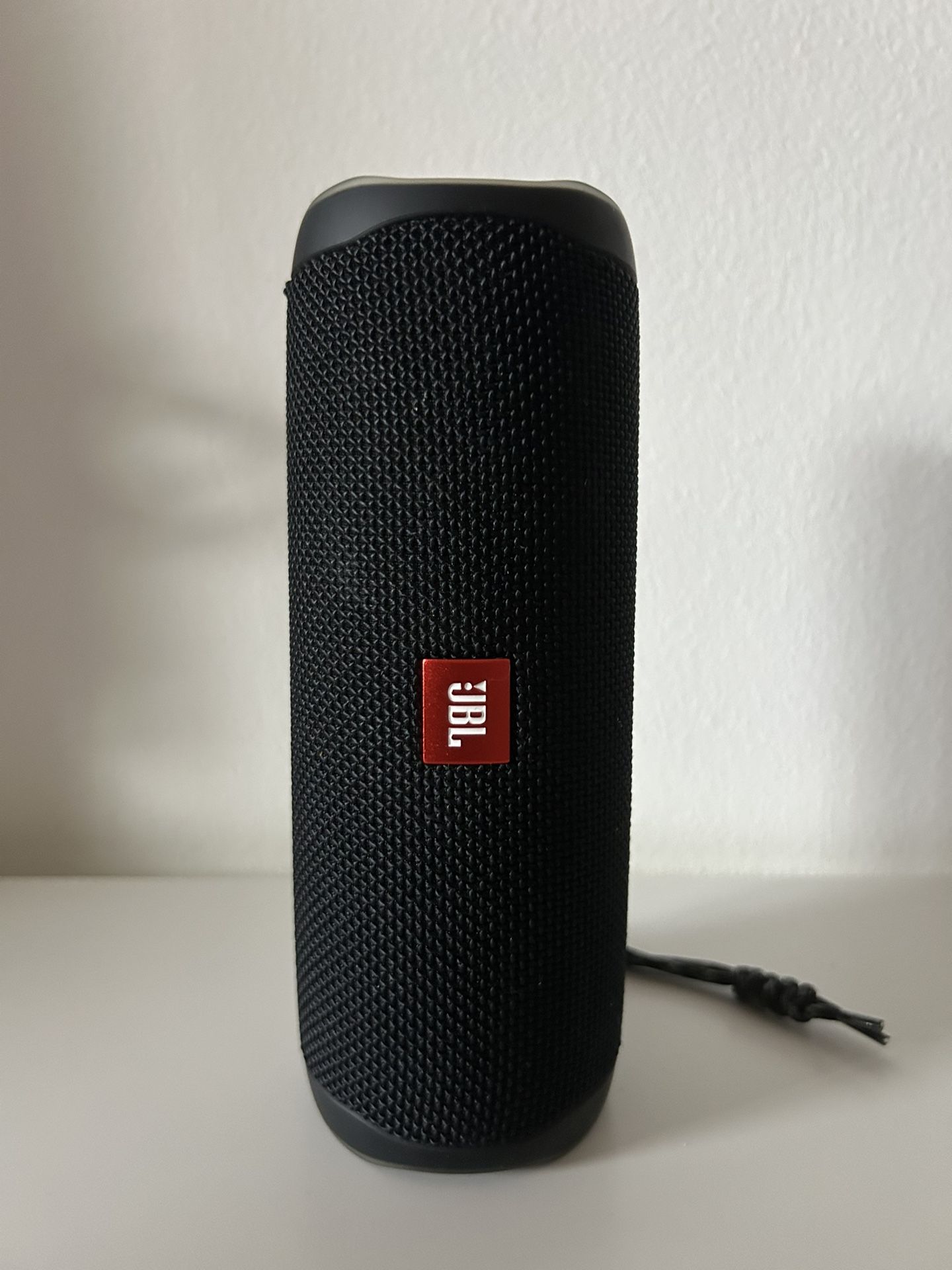 JBL Flip 5 Speaker