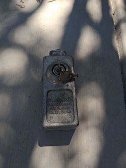 Wells cargo type rear door lock