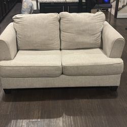 COUCH MUST GO❗️❗️‼️‼️