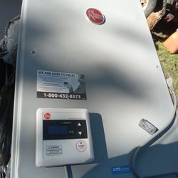 Tankless On Demand Hot water Tank Brand New