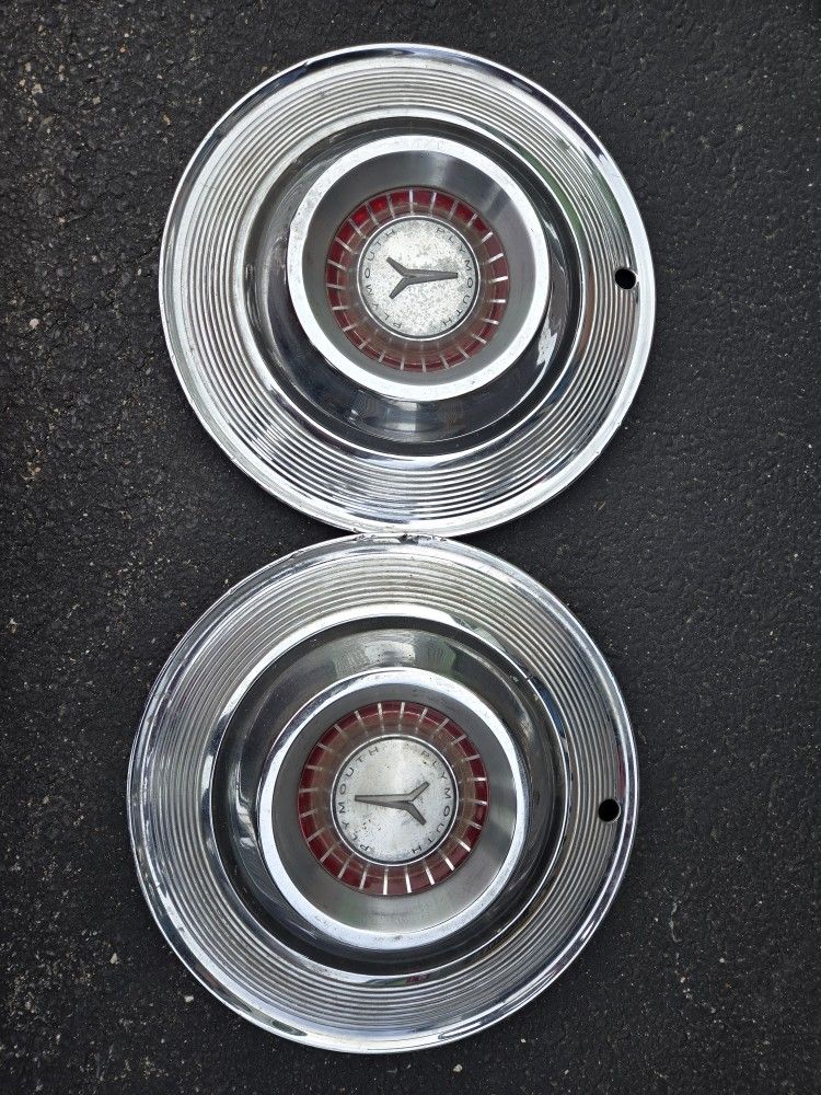 1964 Plymouth Belvedere Hub Caps (2)