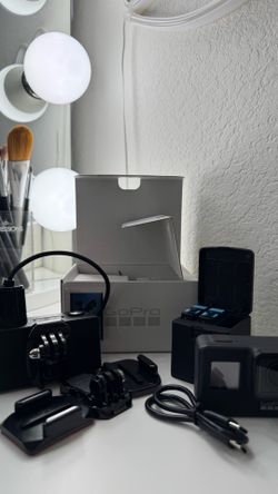 GoPro HERO7 Black Bundle