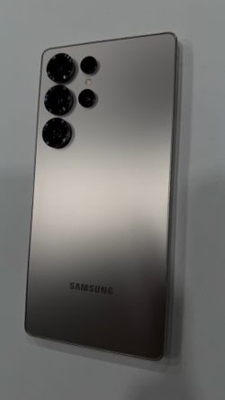 Brand New S25 Ultra for SALE!