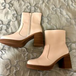 Jenna’s Universal Thread Boots - Size 10