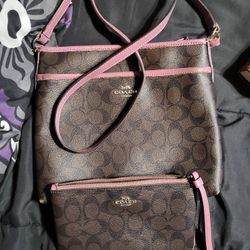 Coach Crossbody And Wrislet