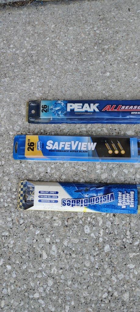 Windshield Wiper Blade 26 Inches Brand New $4 Each