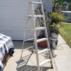 Aluminum Ladder
