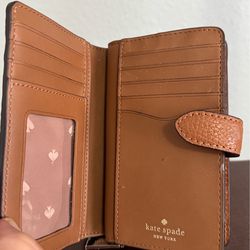 Unused beautiful Kate Spade Wallet