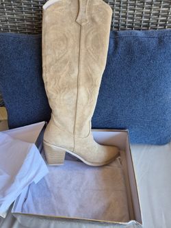 Woman Boots