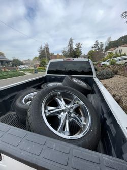 20 Inch Crome Rims 6 Lugs