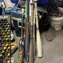 lots of different baseball bats