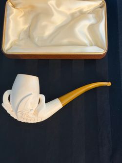 Vintage Eagle Claw Pipe