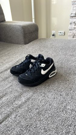 Kids shoe size 11c free