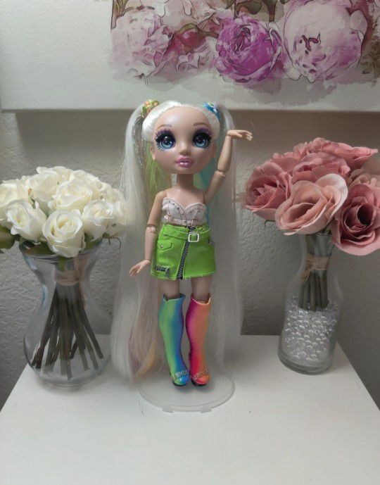 Rainbow high Amaya doll