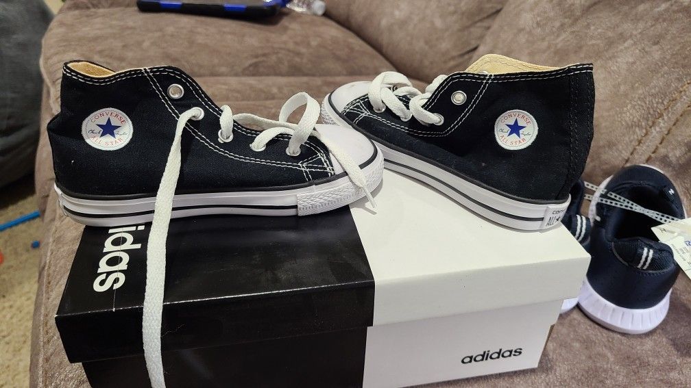 NEW Original Converse Sneakers (10)