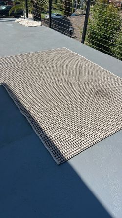 Beautiful Contemporary Rug 6ftx7ft
