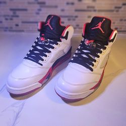 Jordan 5s    Fire Red    Size 11