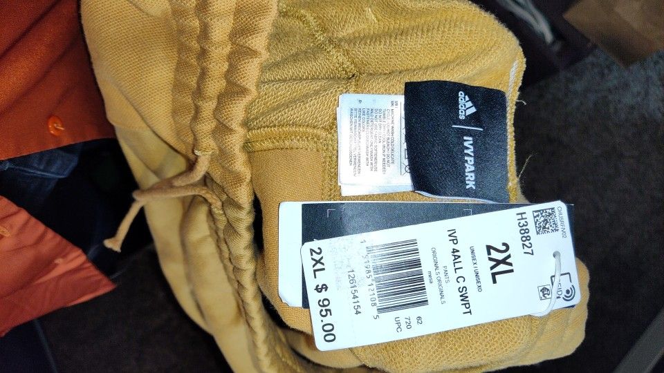 Ivy Park Cargo Joggers NEW