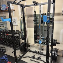Power Rack w/ Lat Pulldown, Cable System & Attachments