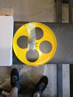 Bi-metal hole saw 9 1/4 inch