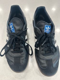 Men’s Adías Sambas