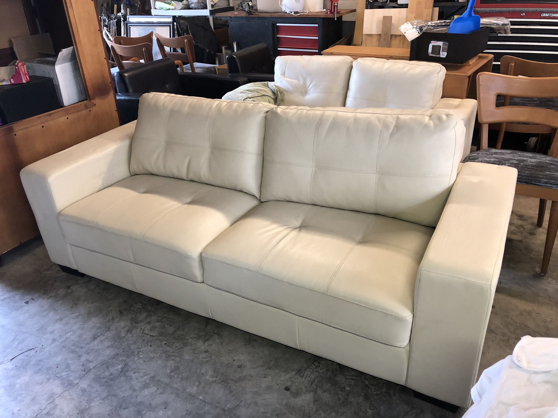 White Leather Couch and loveseat. Like new