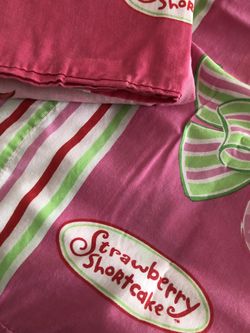 Strawberry shortcake pillowcases