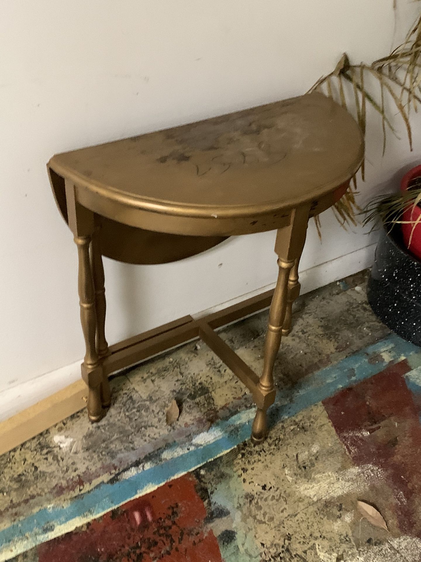 Table - Antique Sale In Mechanicsburg Pa